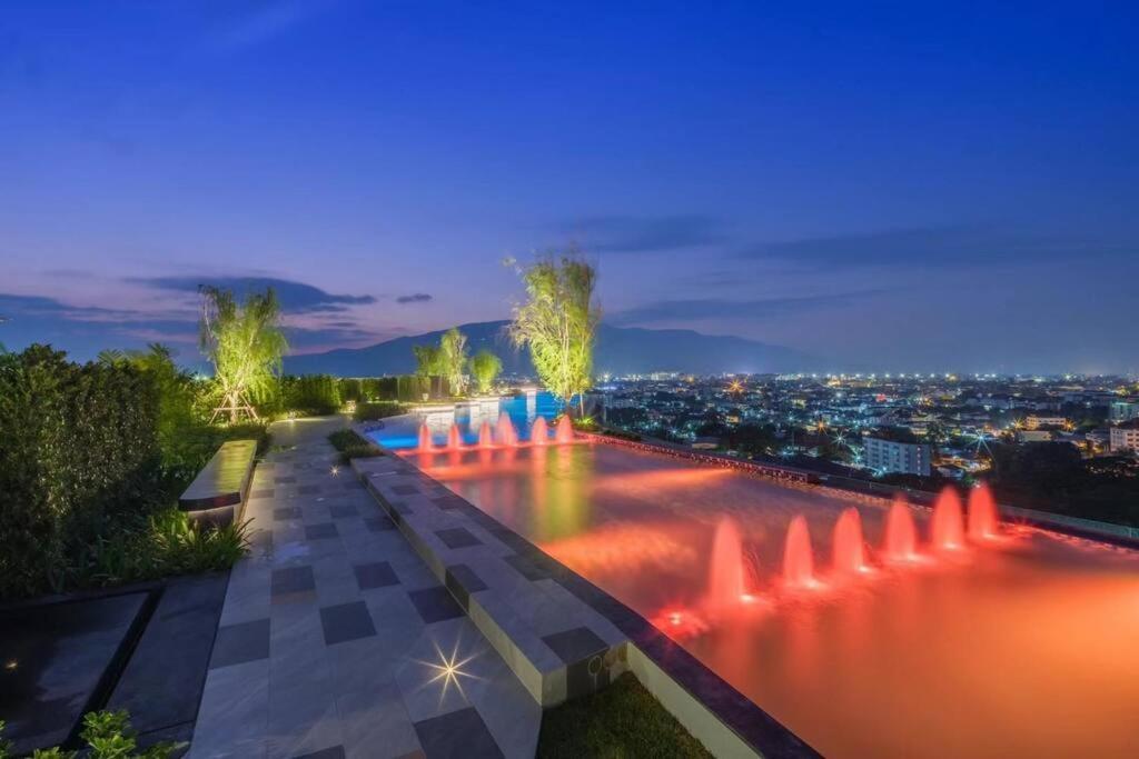 צ'יאנג מאי Modern Style Room With Sky Pool 古城边天际泳池公寓 מראה חיצוני תמונה