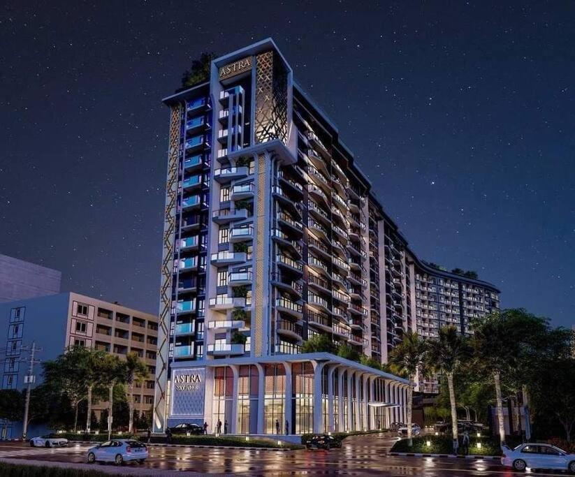 צ'יאנג מאי Modern Style Room With Sky Pool 古城边天际泳池公寓 מראה חיצוני תמונה